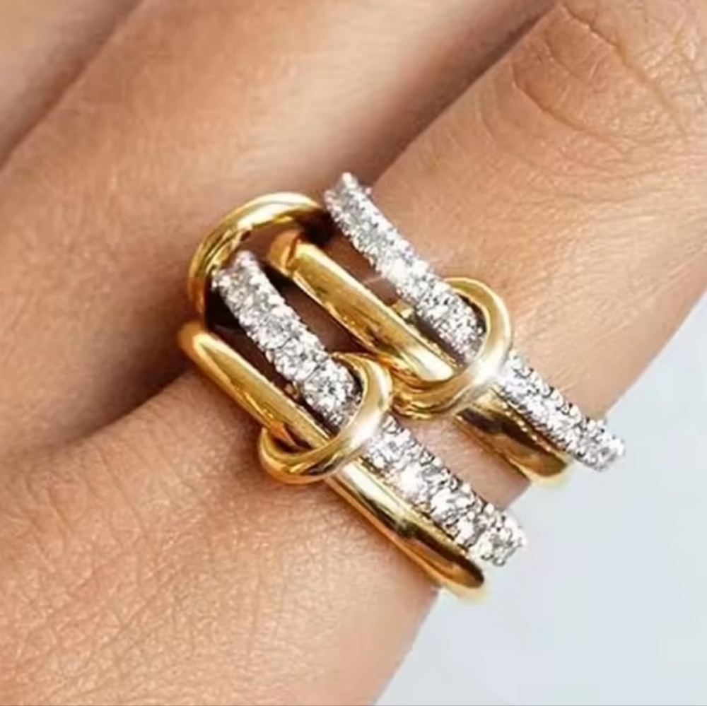 NEW 2-Tone Interlocking Stacked Ring Size 6 Available